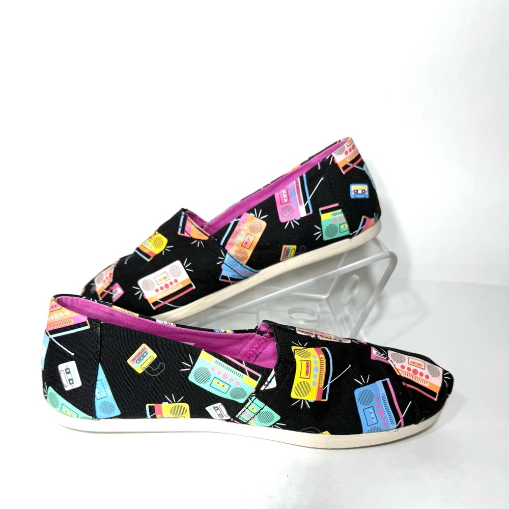 TOMS Canvas Flats Shoes Radio Cassette Design Stylish and comfortable shoes RARE